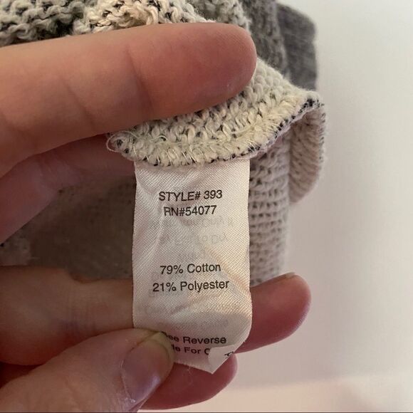 Cabi jacket Style #393 gray one button is missing - Picture 6 of 9